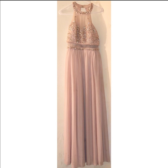 PROM DRESS - Picture 1 of 2